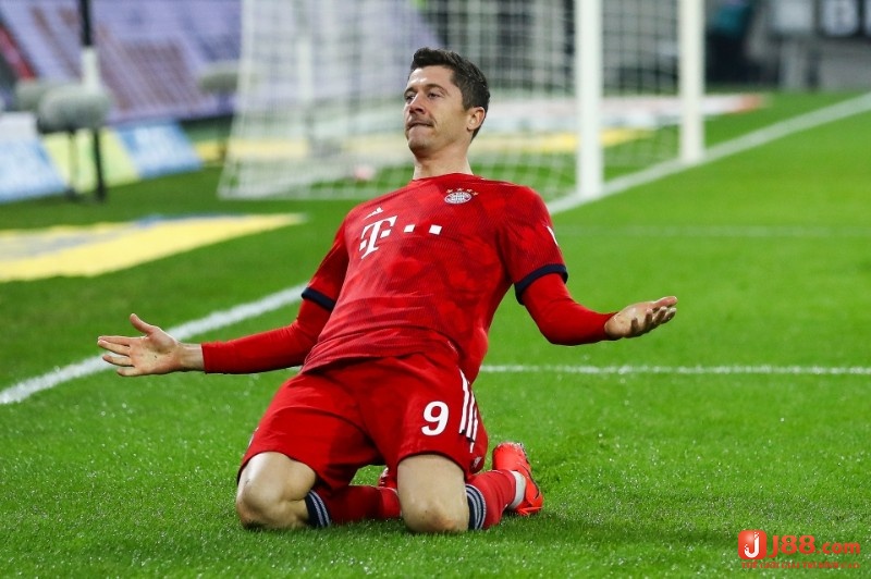 Tiền đạo ngôi sao của Bayern Munich, Robert Lewandowski đã dẫn đầu danh sách ghi bàn trong năm 2019 với thành tích ấn tượng nhất.