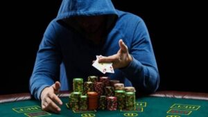 Stud Poker là gì? Hướng dẫn cách chơi Stud Poker thắng 100%